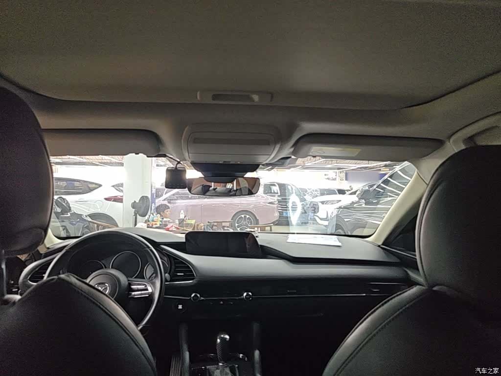 Mazda Mazda3, 2021 18