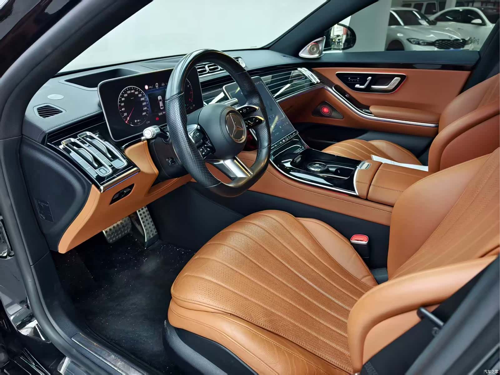 Mercedes-Benz S-Class, 2023 3