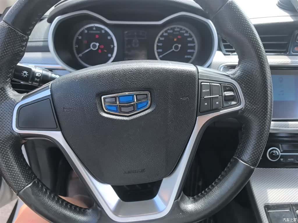 Geely Emgrand, 2017 11