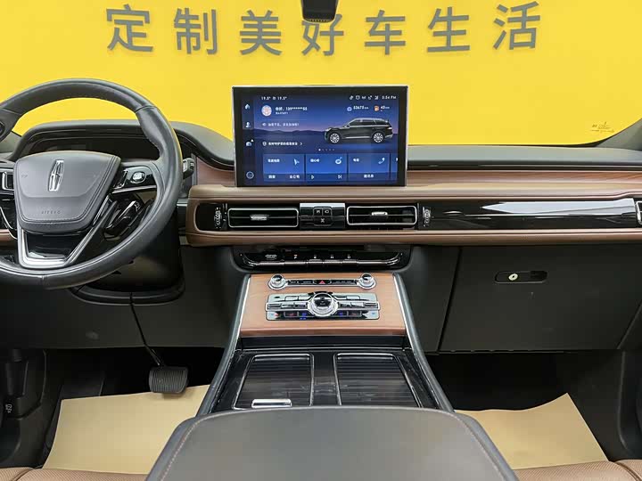 Lincoln Aviator, 2022 года фото 14