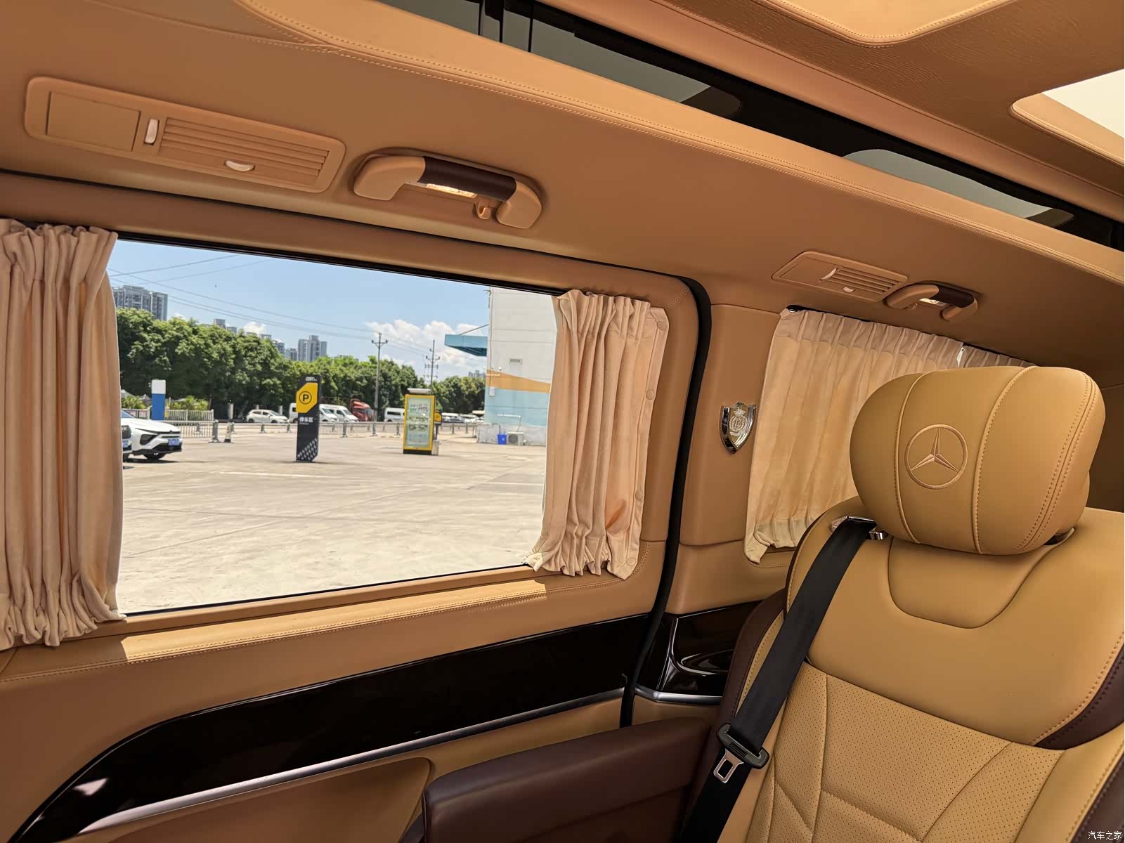 Mercedes-Benz V-Class, 2019 15