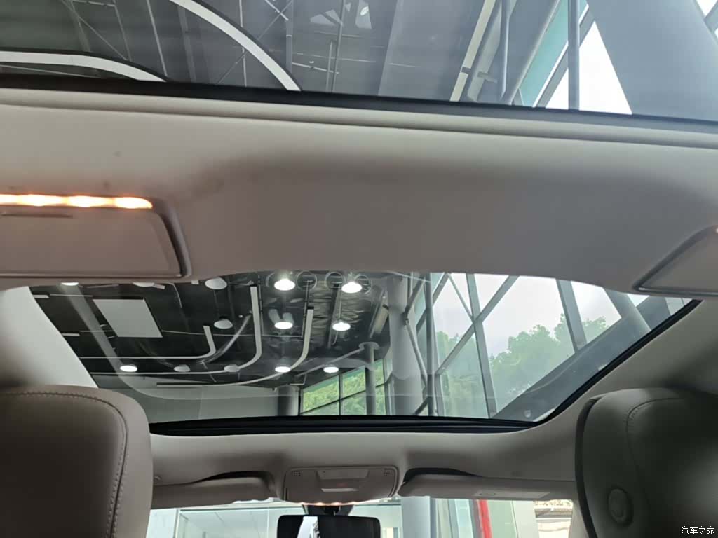 Mercedes-Benz E-Class, 2023 18