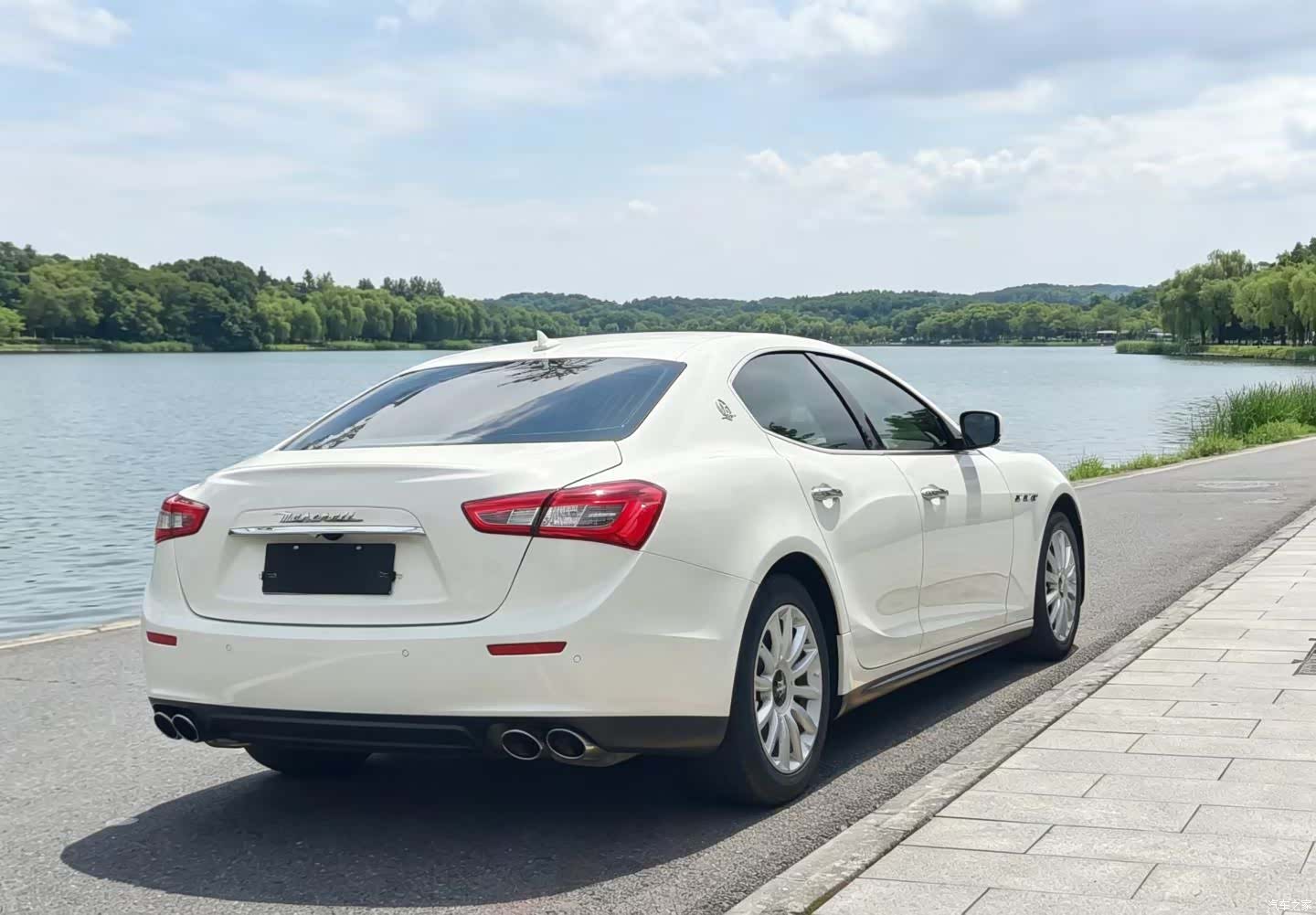Maserati Ghibli, 2016 7