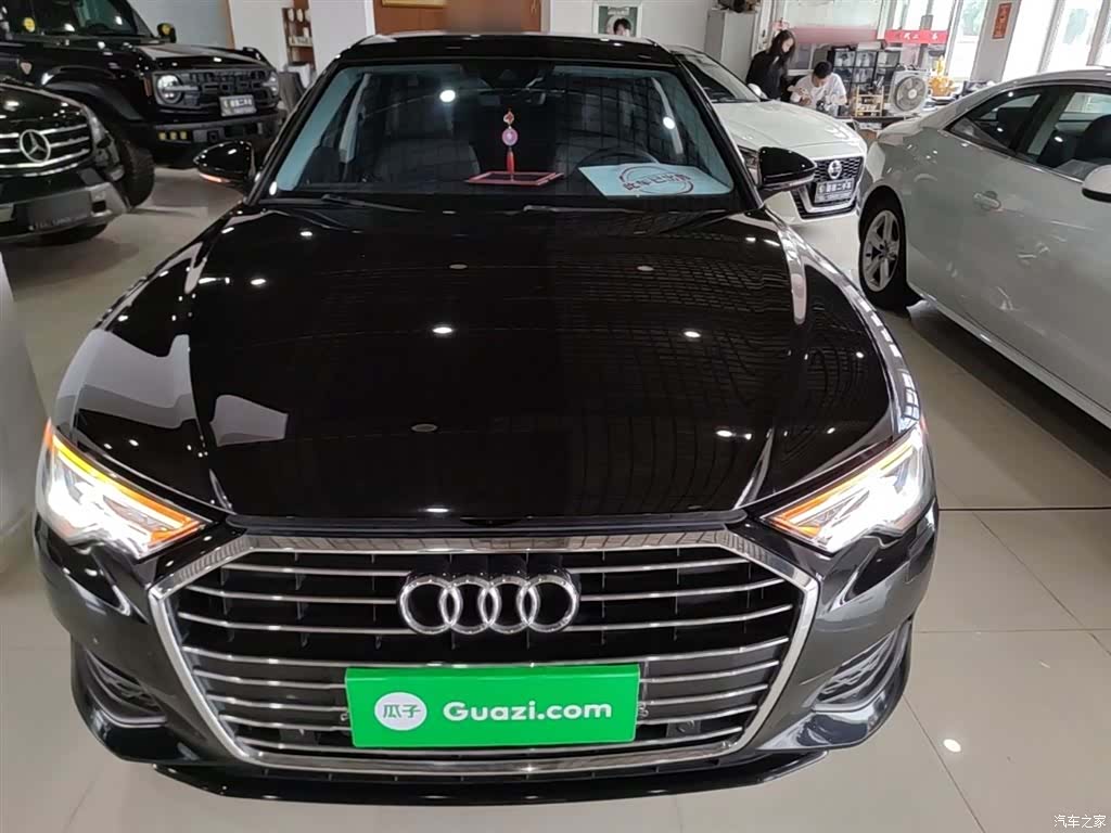 Audi A6L, 2021 3