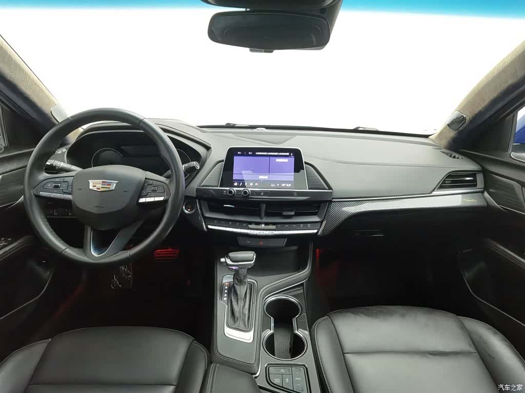 Cadillac CT4, 2021 все фото