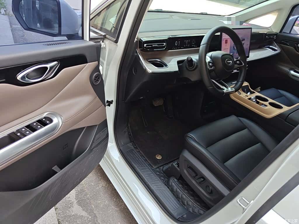 Trumpchi E8, 2024 16