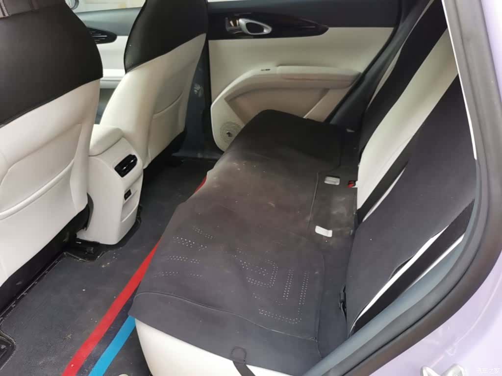 Geely Xingyuan, 2025 17