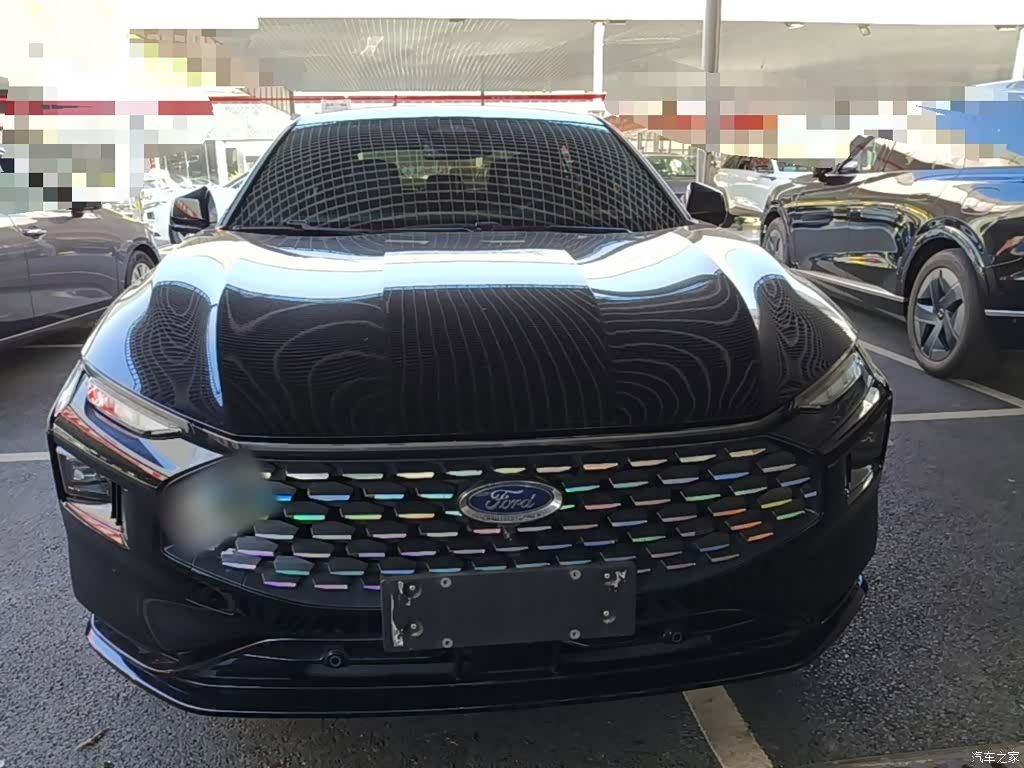 Ford Mondeo, 2022 3