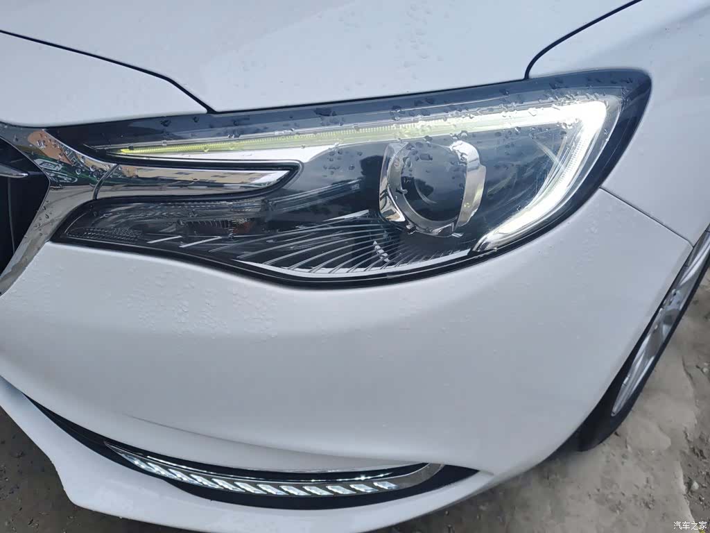 Buick V, 2018 18