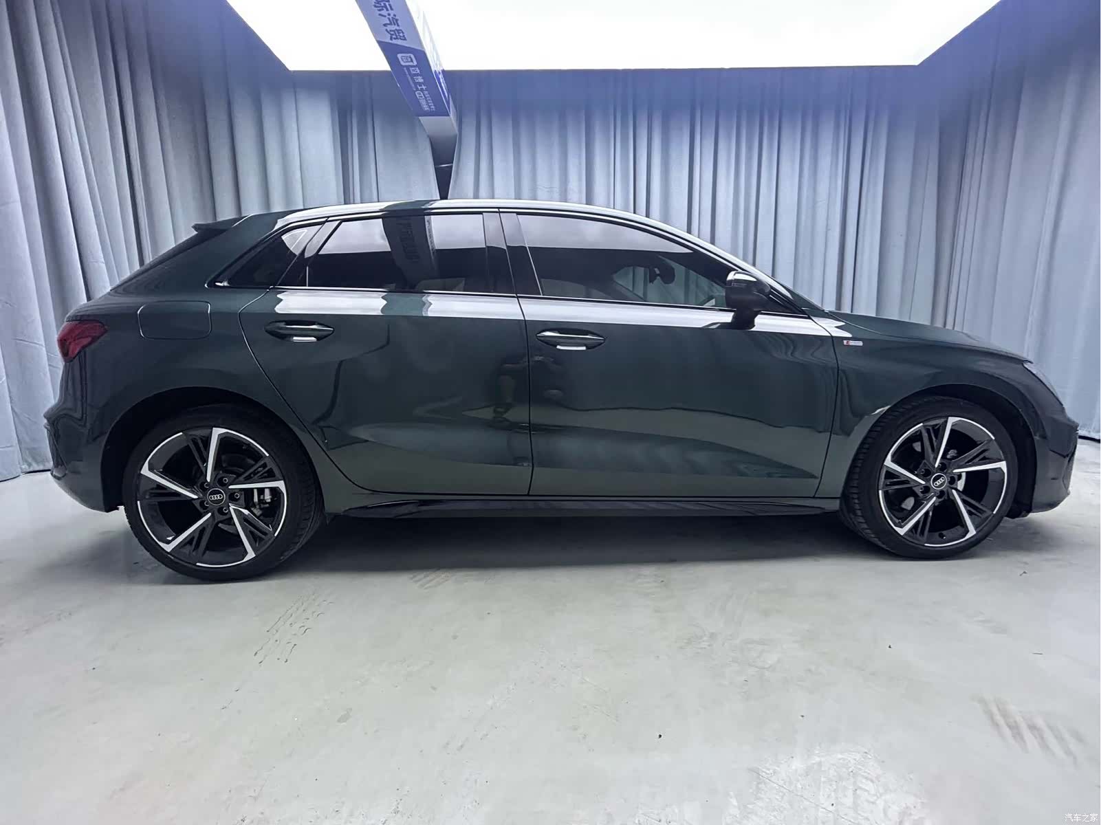 Audi A3, 2023 все фото