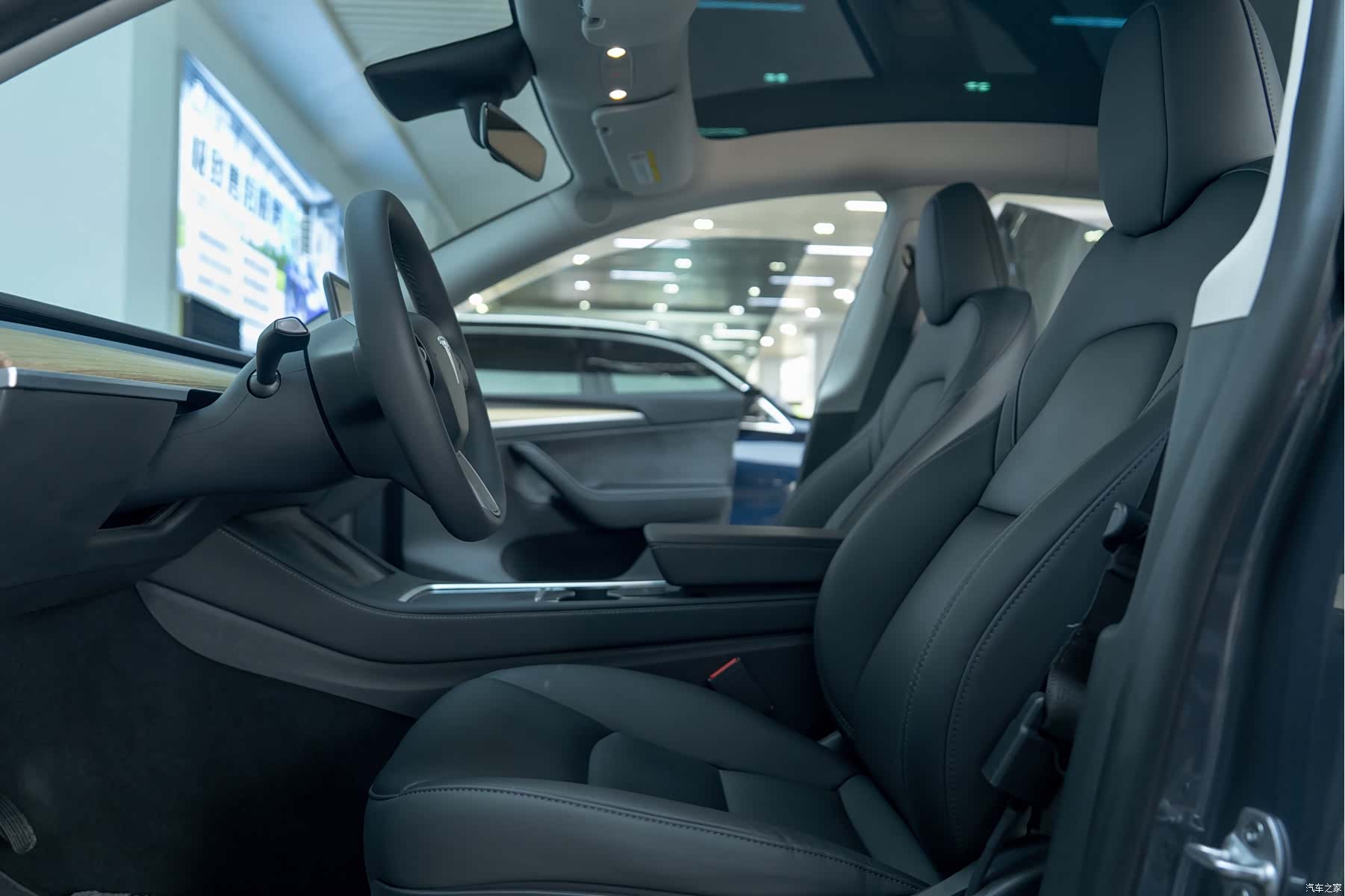 Tesla Model Y, 2022 11