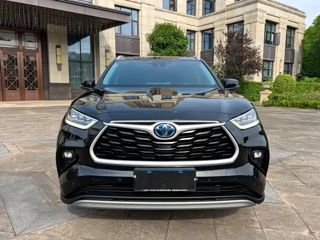 Toyota Highlander 2022 — купить из Китая под заказ