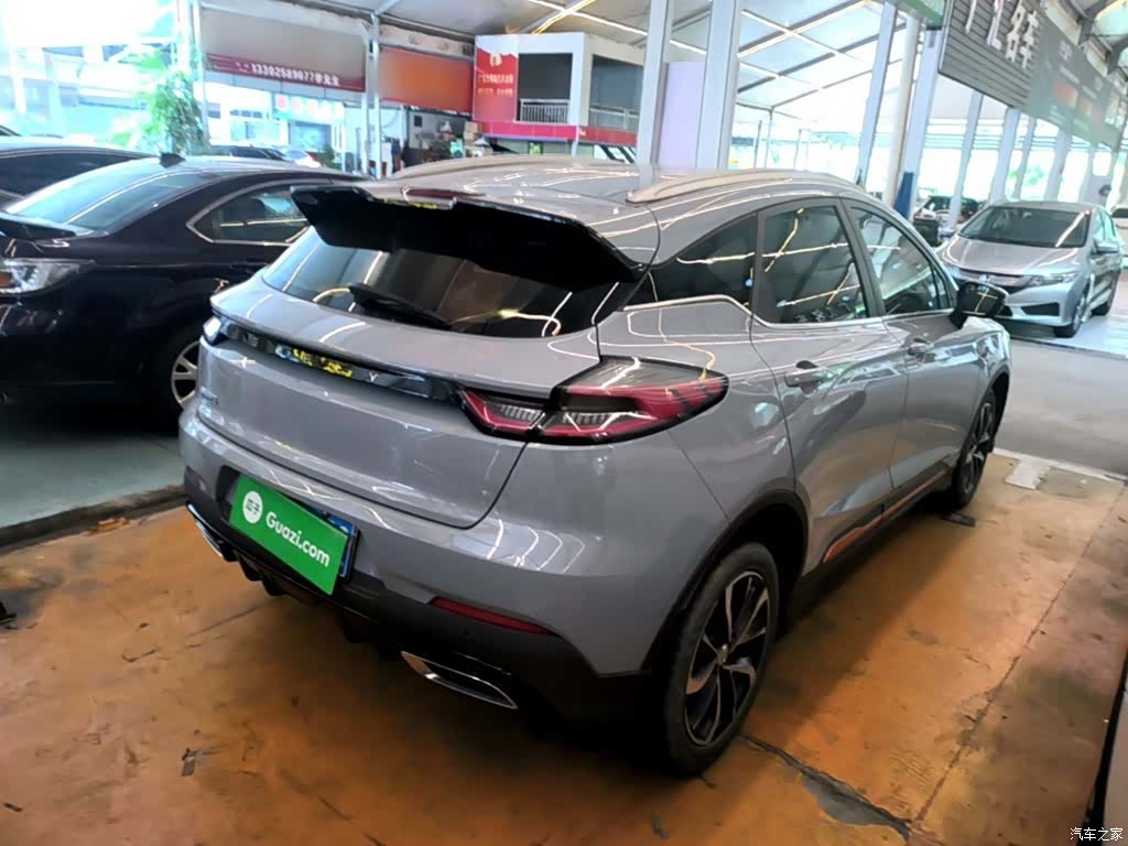 Geely Emgrand, 2022 все фото