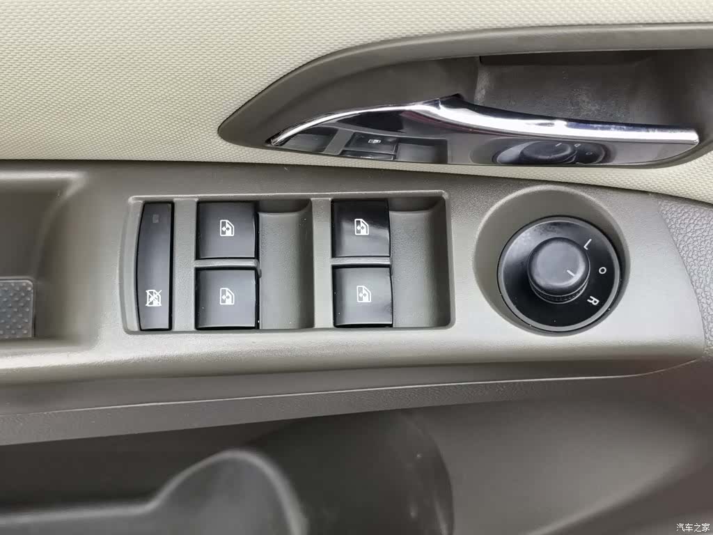 Chevrolet SE, 2016 9