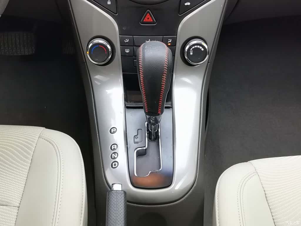 Chevrolet SE, 2016 13