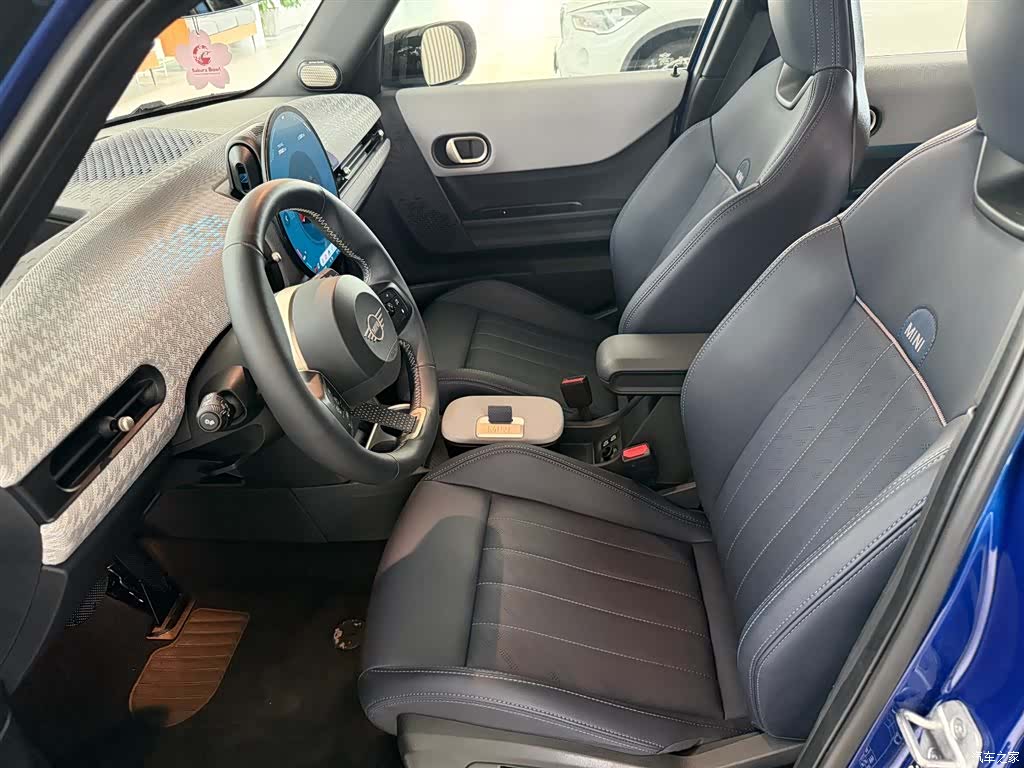 Mini Cooper, 2024 12