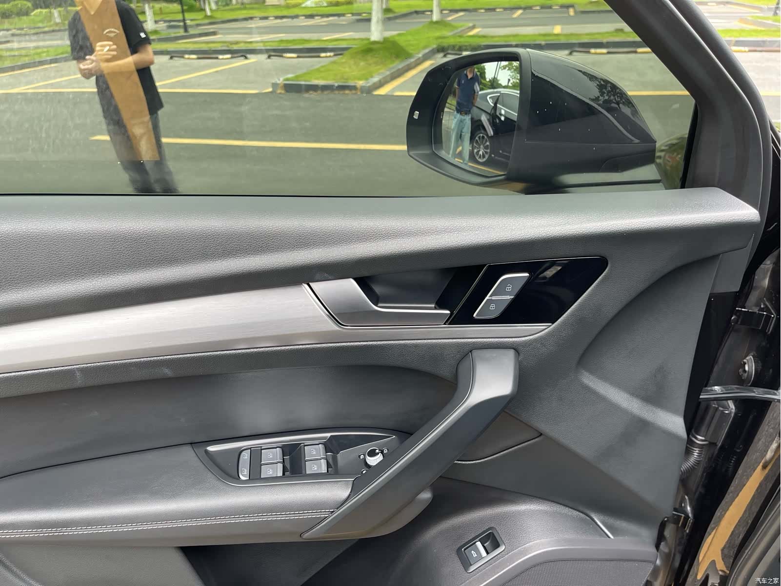Audi Q5L, 2025 9