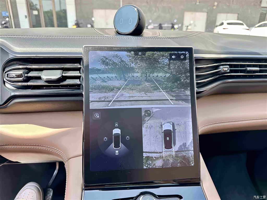 NIO ES8, 2021 12