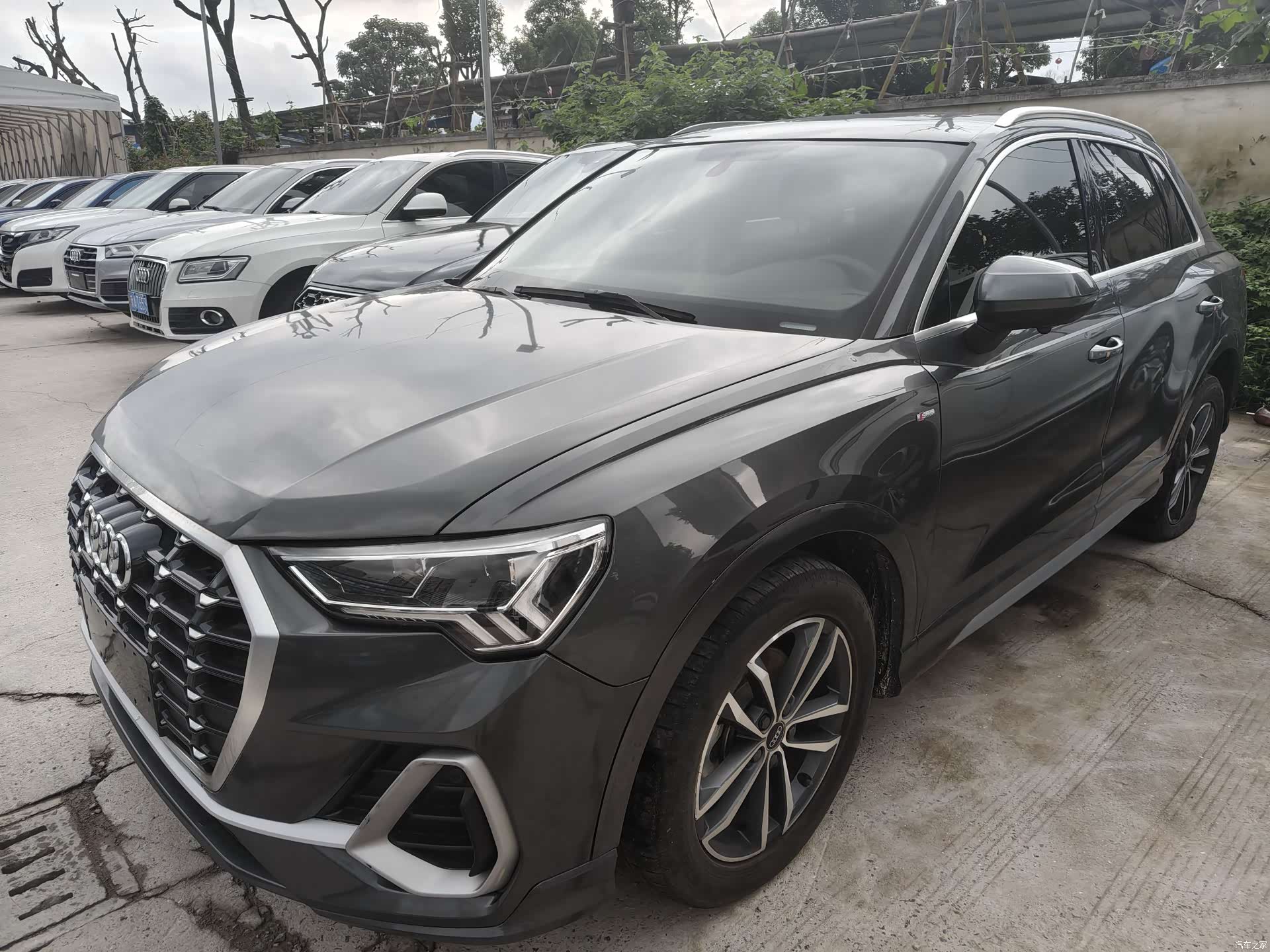 Audi Q3, 2022 1