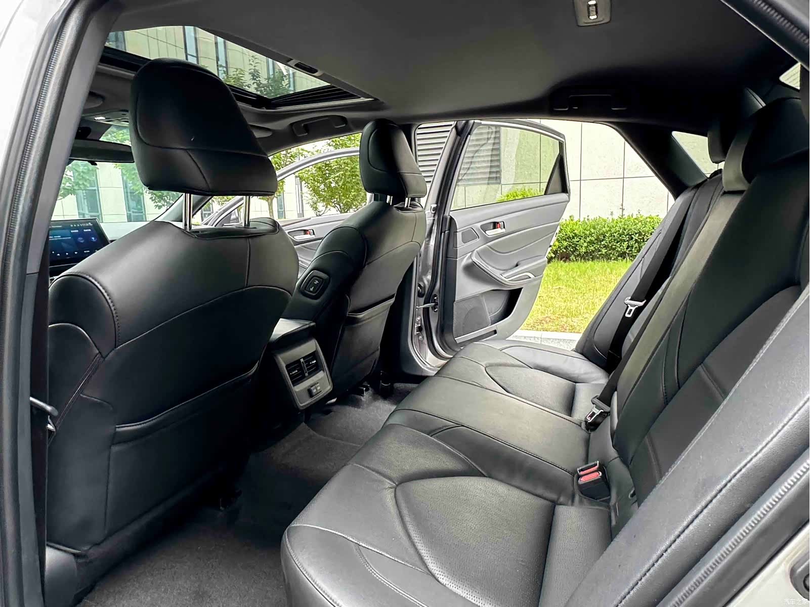 Toyota Avalon, 2022 11