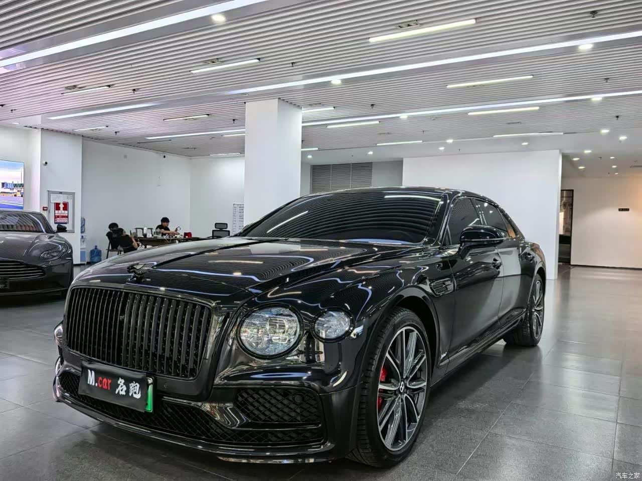 Bentley Flying Spur, 2022 1