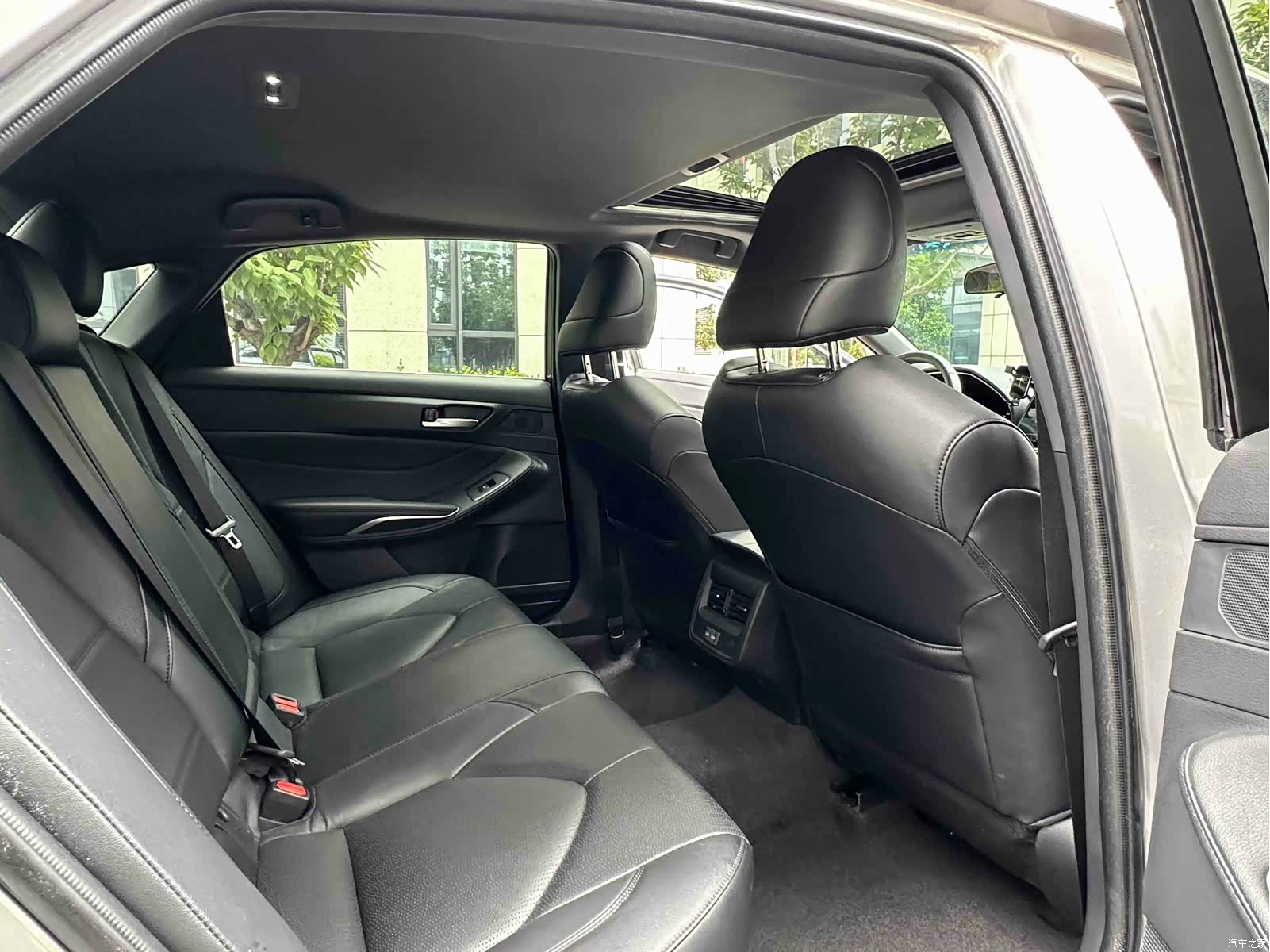 Toyota Avalon, 2022 10