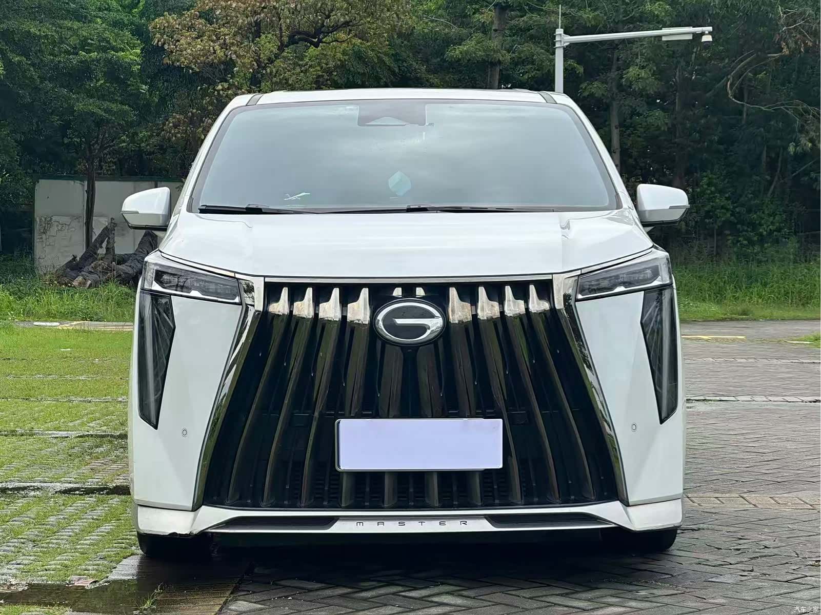 Trumpchi M8, 2023 2