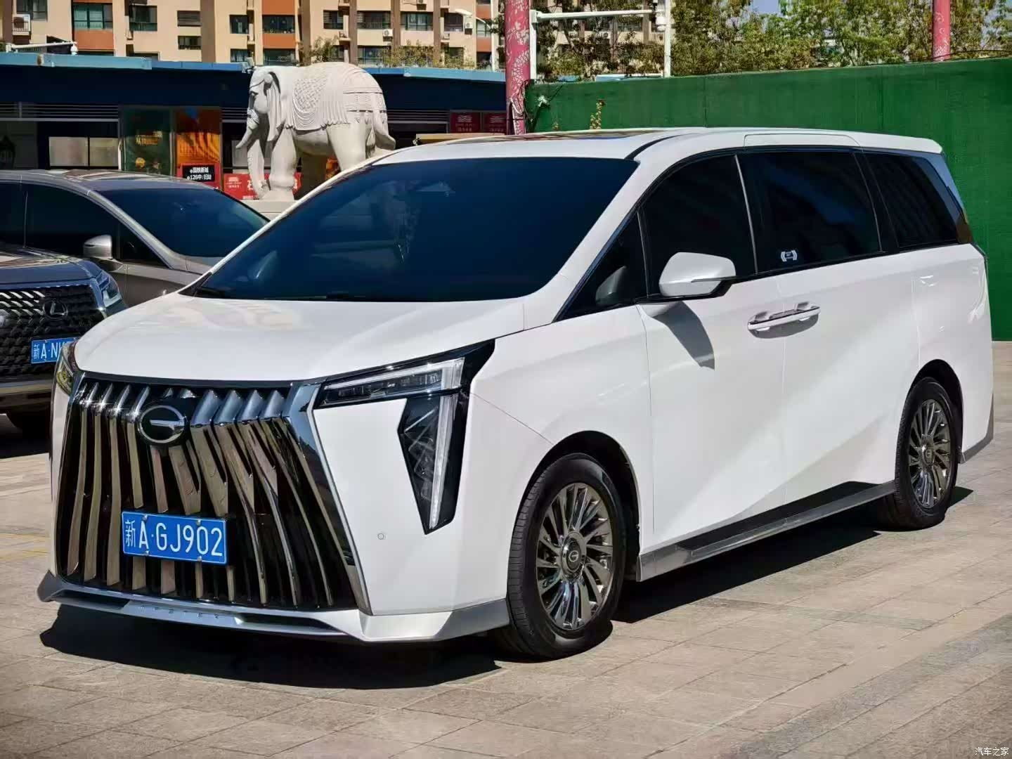 Trumpchi M8