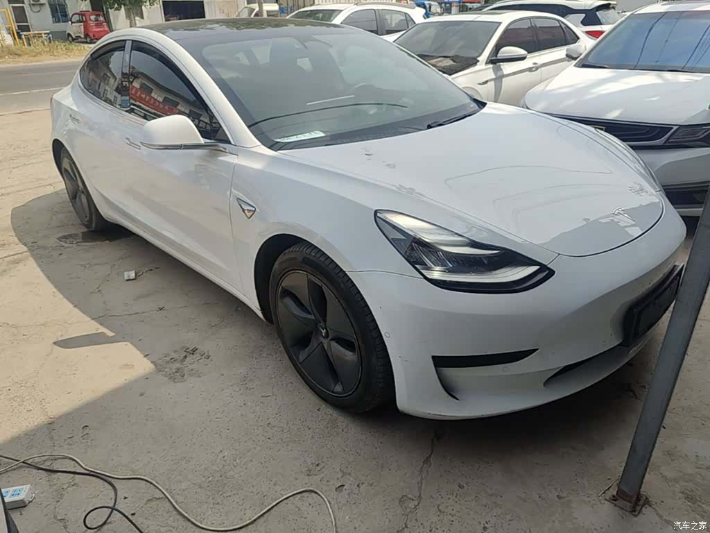 Tesla Model 3, 2021 4