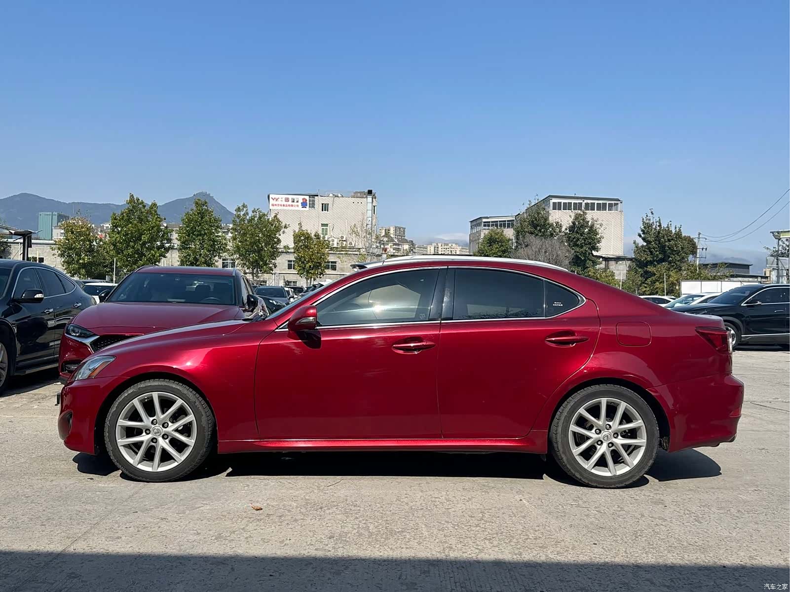 Lexus IS, 2012 3