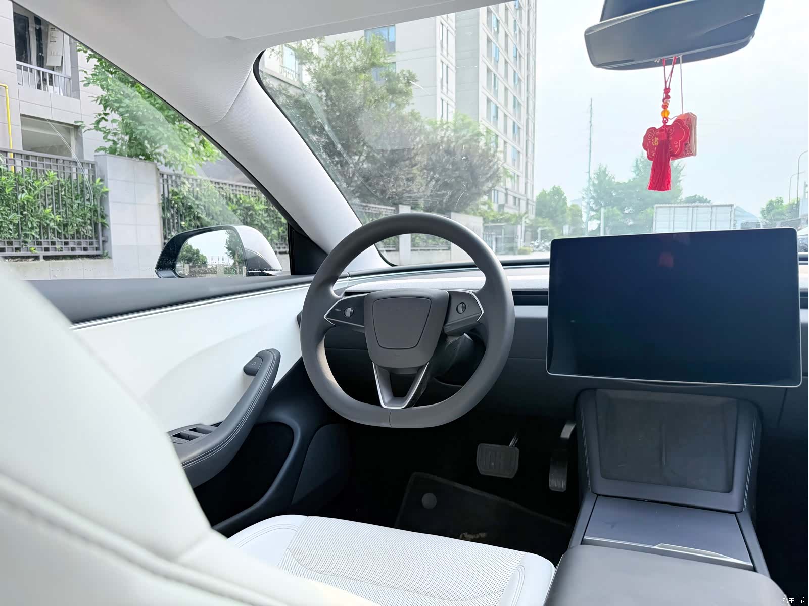 Tesla Model 3, 2024 9