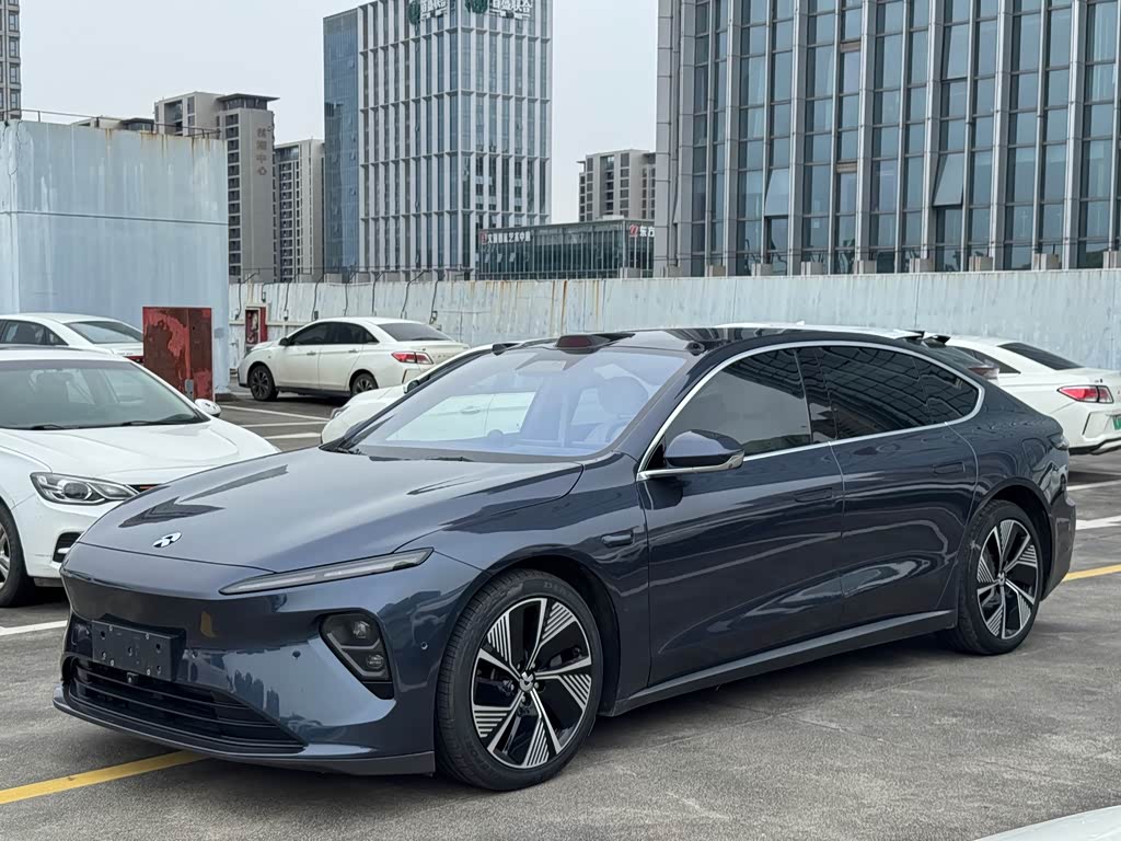 NIO ET7