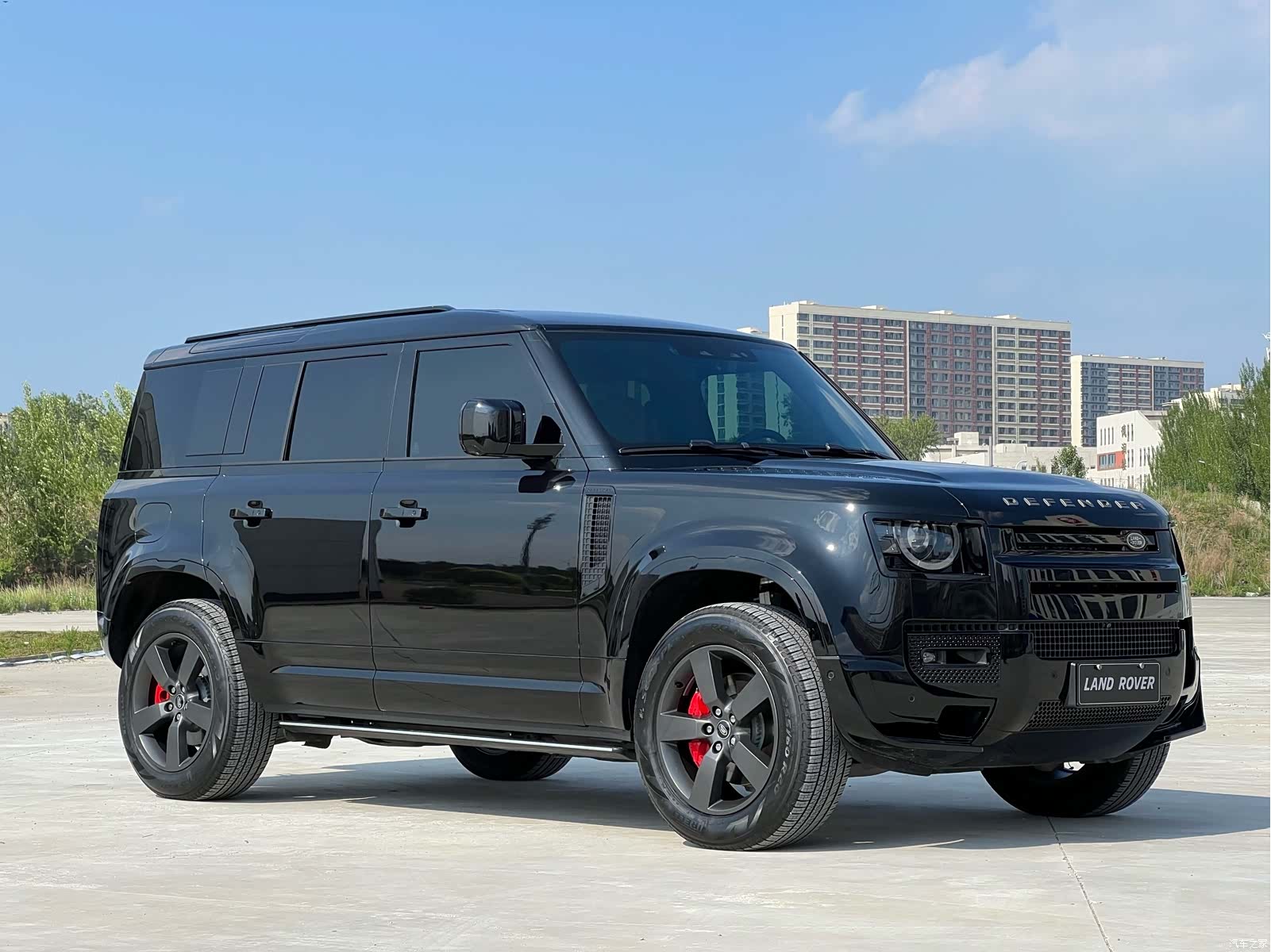 Land Rover Defender, 2026 3