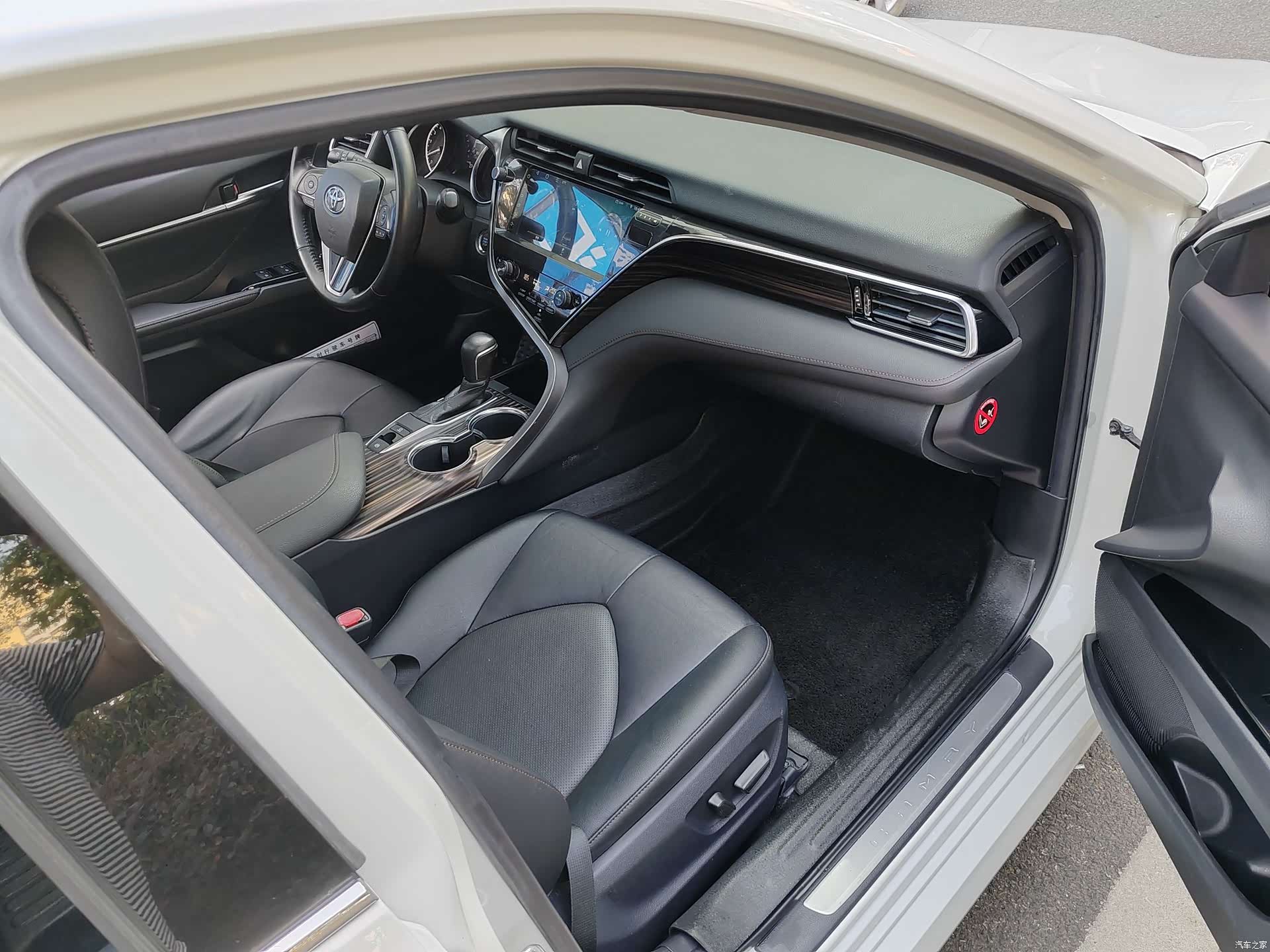 Toyota Camry, 2018 9