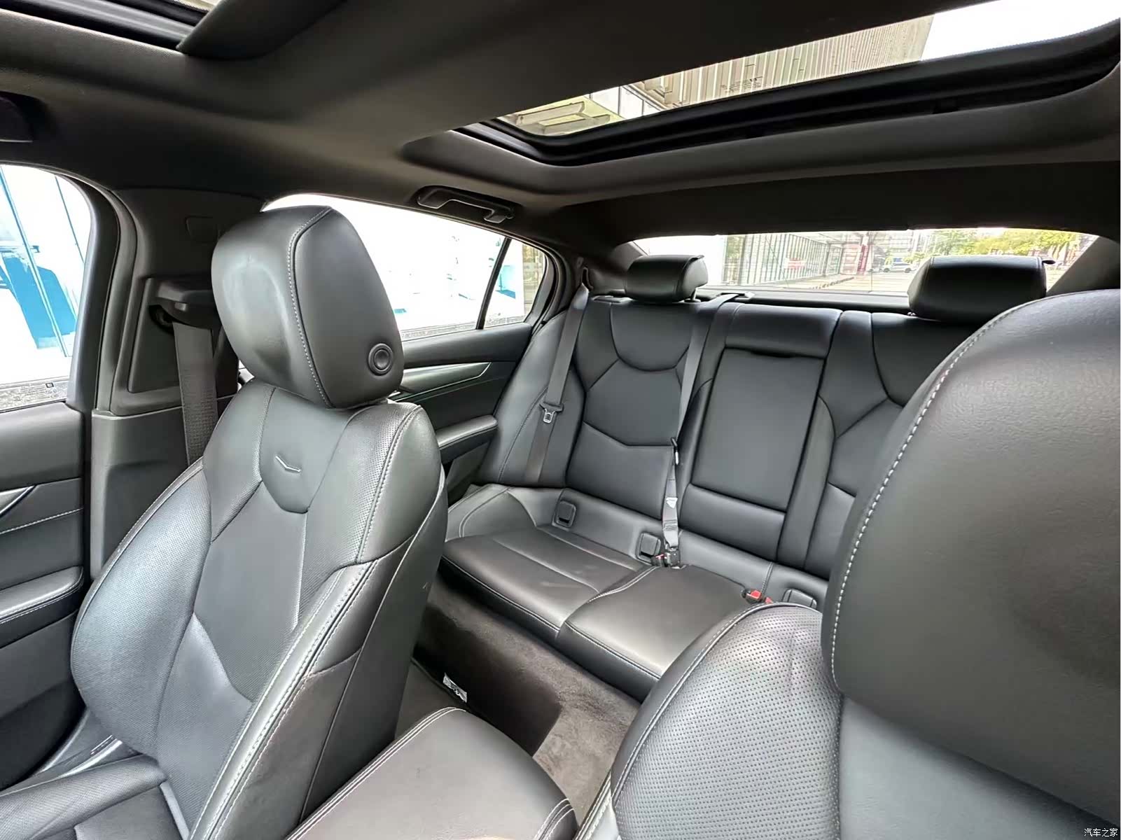 Cadillac CT5, 2022 9