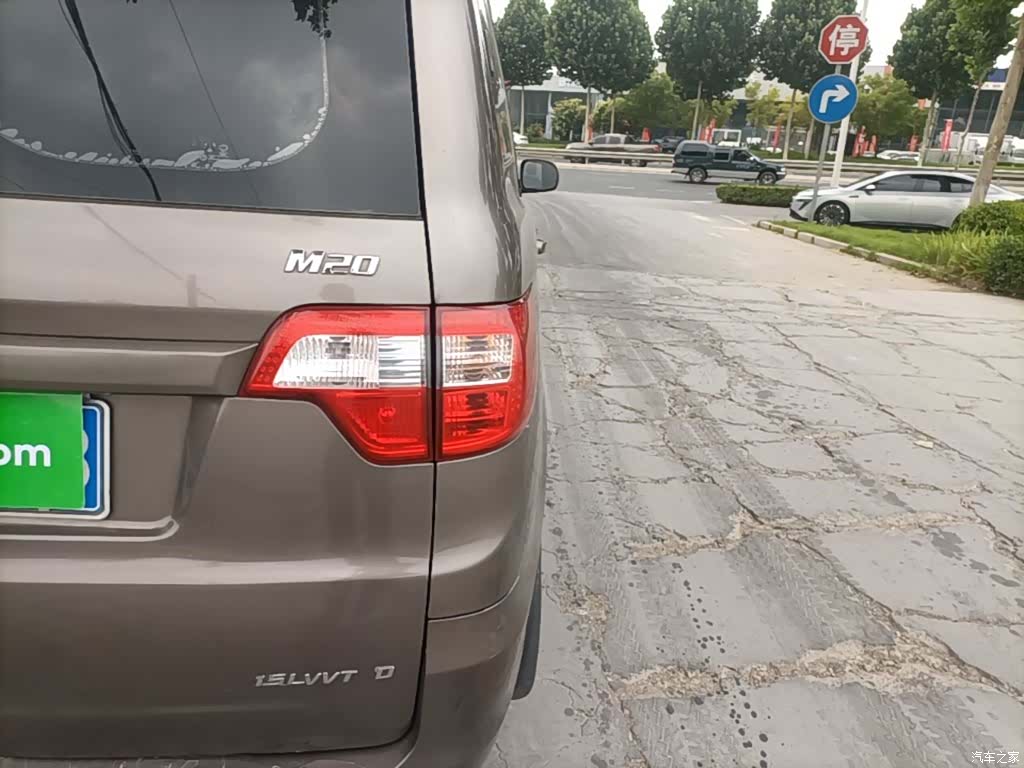BAIC M20, 2016 8