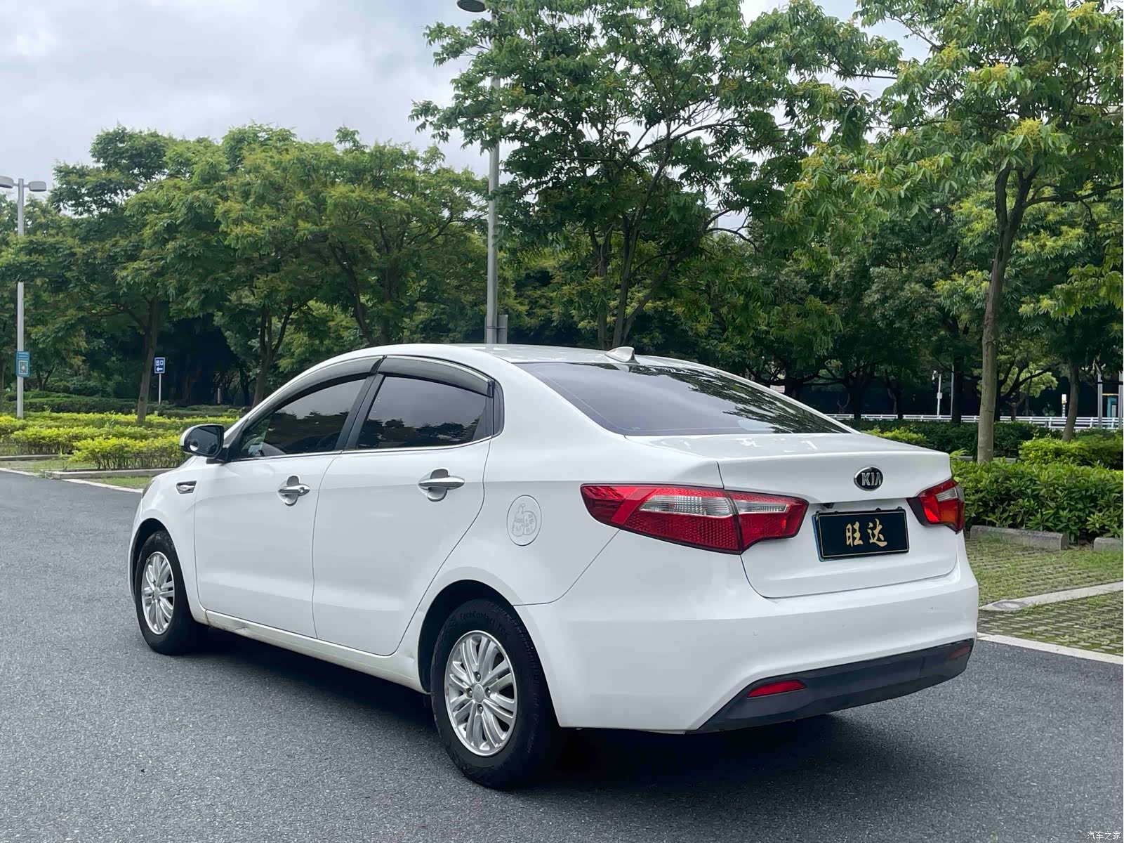 Kia K2, 2014 8