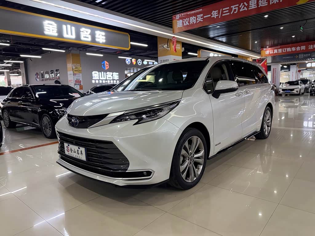 Toyota Sienna 2023 2.5L Luxury