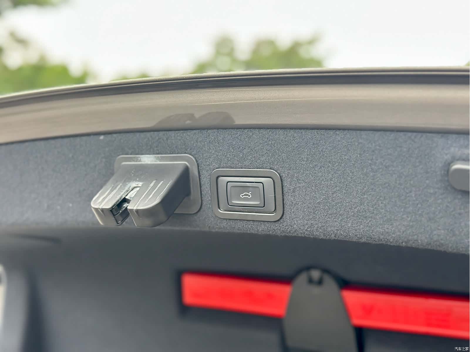 Audi A6L, 2012 54