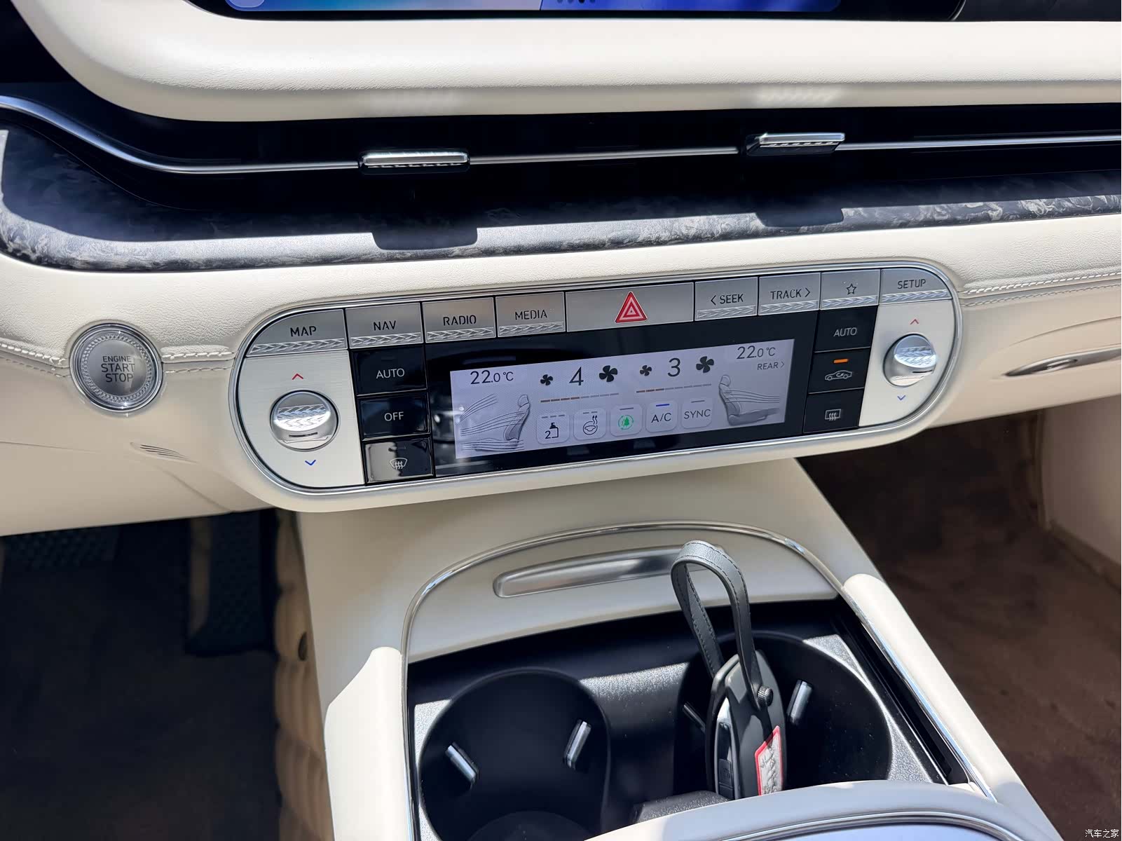 Genesis G90, 2023 14