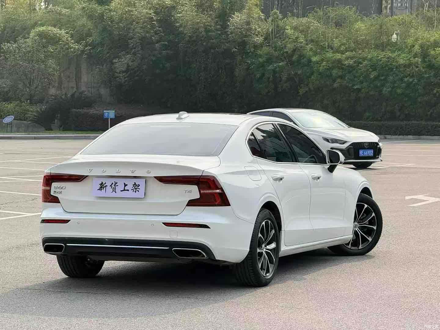Volvo S60, 2023 9