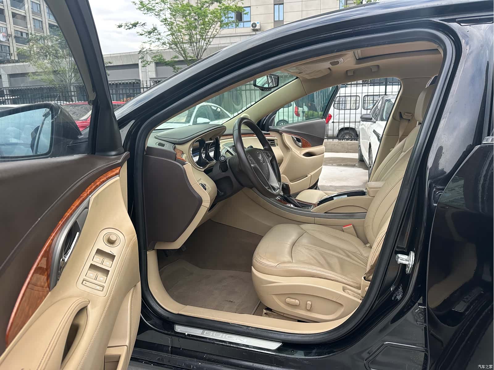 Buick LaCrosse, 2013 13