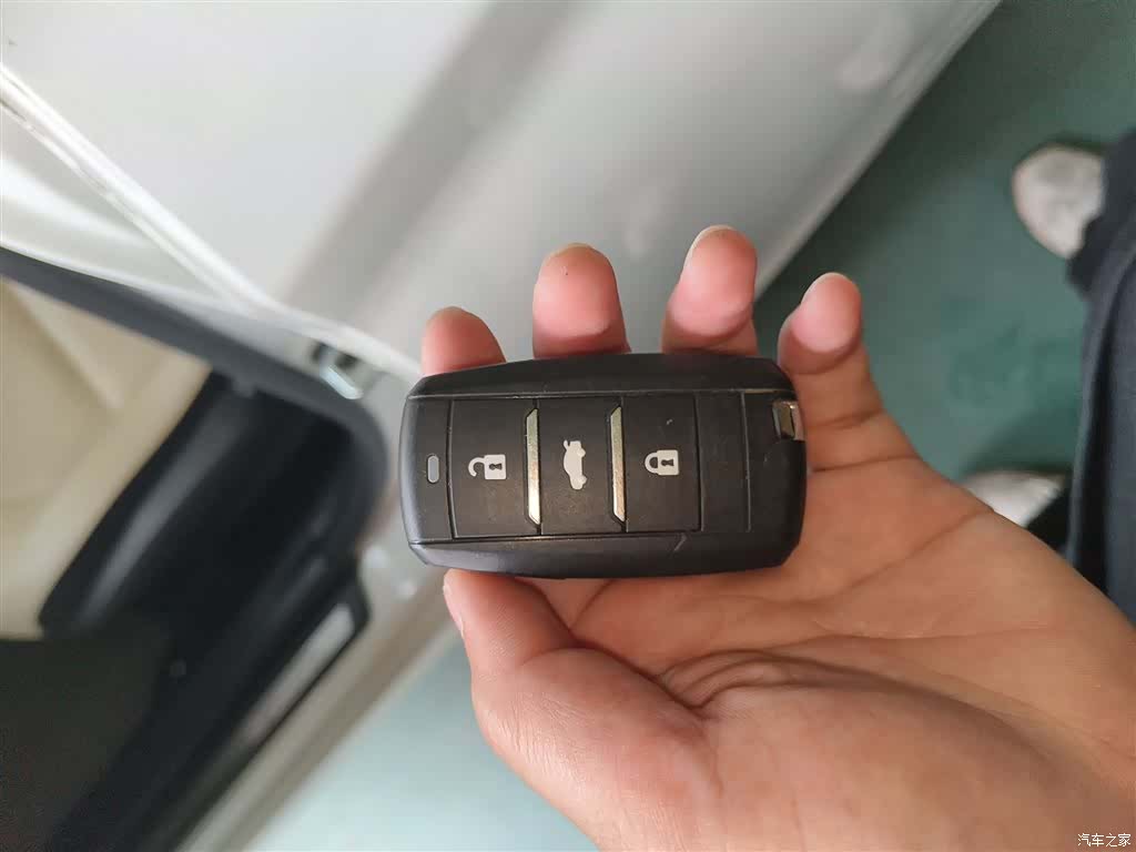Changan V7, 2016 17