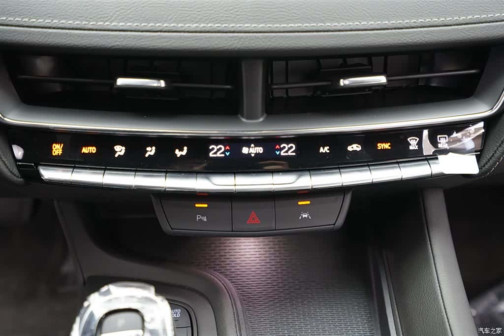 Cadillac CT5, 2026 8
