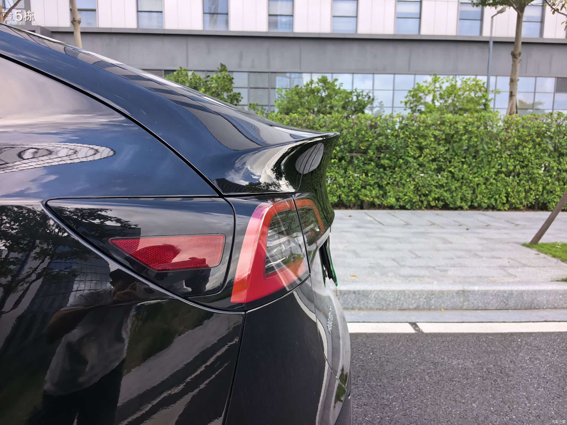 Tesla Model Y, 2022 19