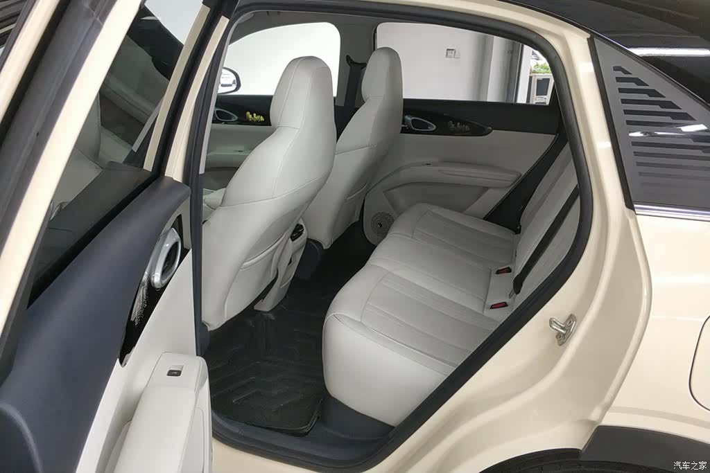 Geely Xingyuan, 2025 11