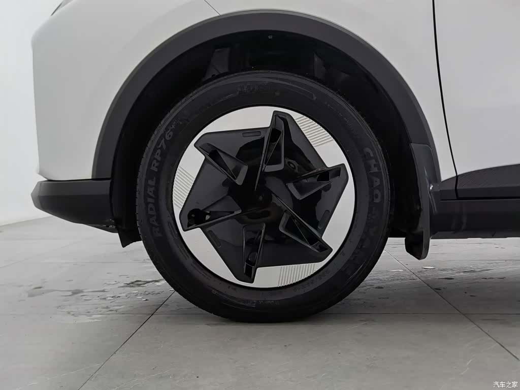 Geely E, 2024 17