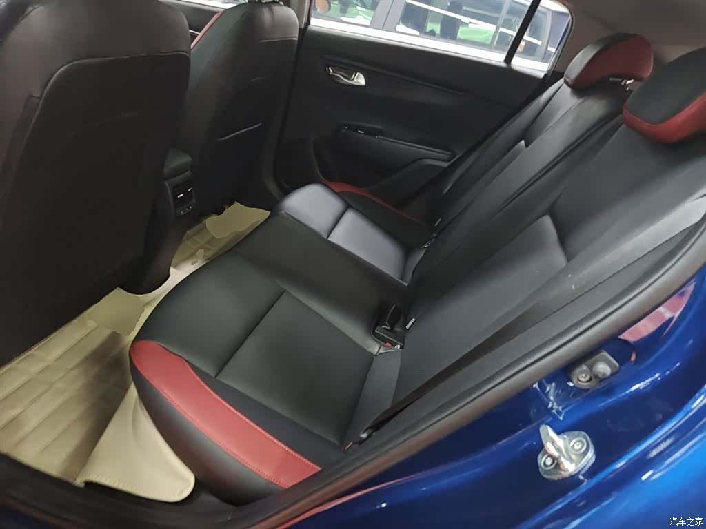 Kia KX, 2018 17