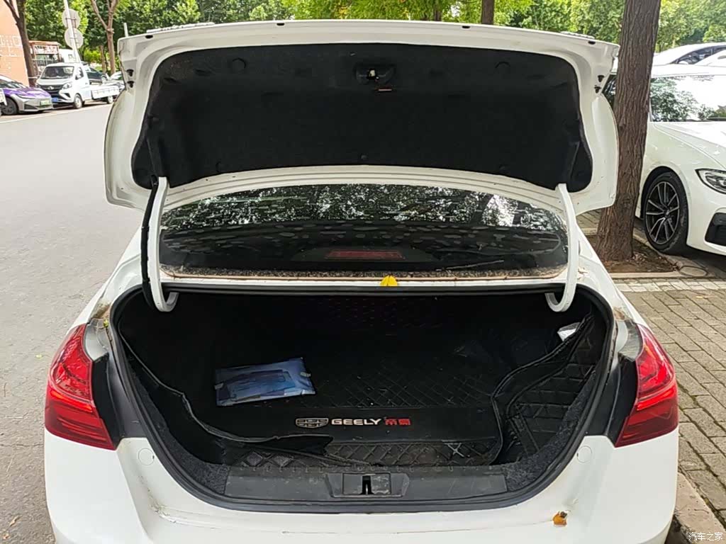 Geely Emgrand, 2019 19