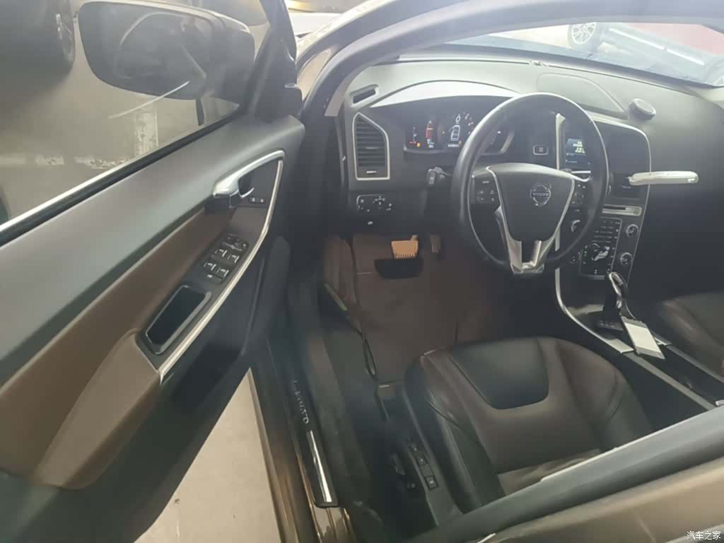 Volvo XC60, 2015 16